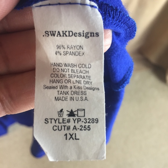 2 for 1! SWAK Dress w/ Sharkbite Hem & Keyhole Back Size 1X - Picture 16 of 16